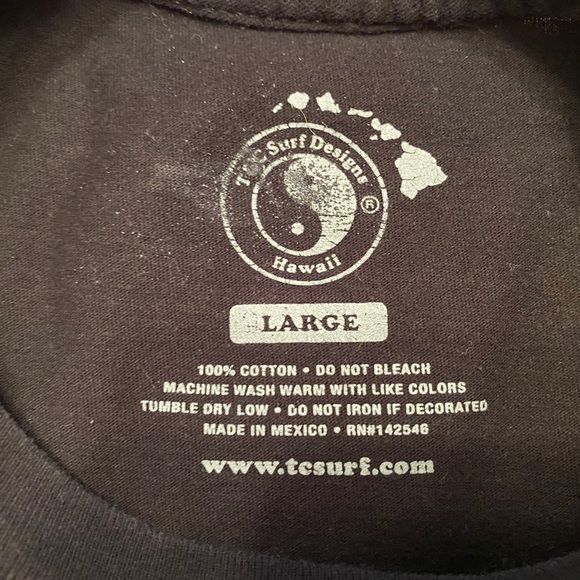 T&C Surf “Fresh Tako, Poke & Kim Chee Crab” Hawaii Foodie Tee Shirt Men L Large - Picture 5 of 6